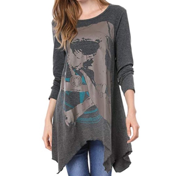 BNWT Ladies Skull Handkerchief Hem Loose Tunic - Picture 3 of 3